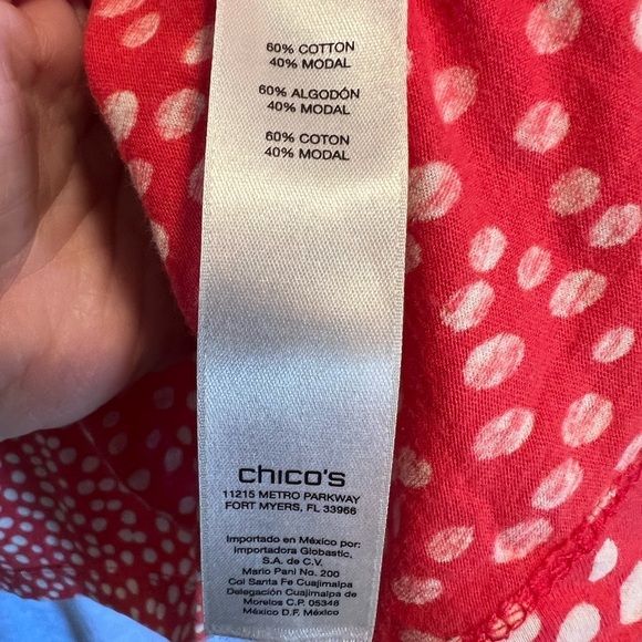 Chicos size 2. Woman’s size 12. Polka dot. Orange red. 3/4 sleeve. Wavy bottom. - Picture 4 of 5